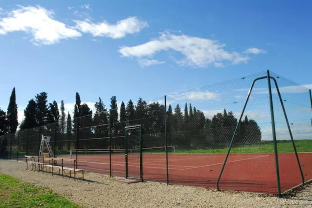 Tres Belle Rotonde Deco Boheme, Tennis, Parking Nîmes Buitenkant foto
